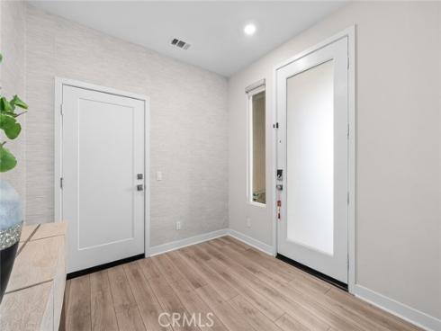 218  Keeper  , Irvine, CA