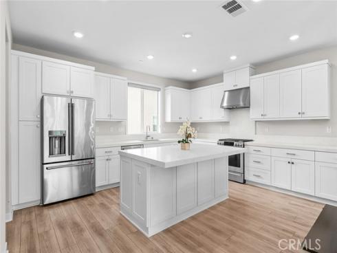 218  Keeper  , Irvine, CA