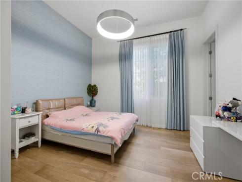 51  Hartman  , Irvine, CA