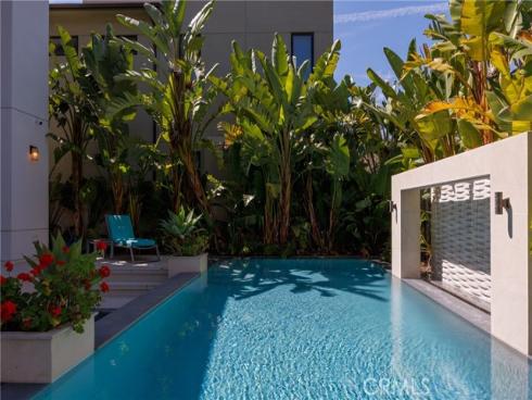 51  Hartman  , Irvine, CA