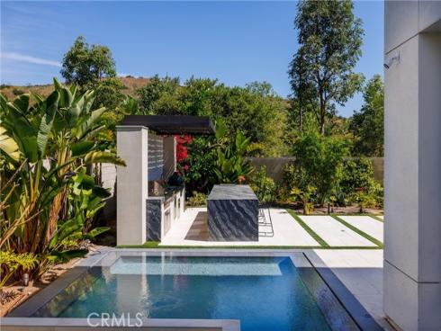 51  Hartman  , Irvine, CA