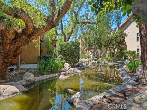 89  Lemon Grove  , Irvine, CA