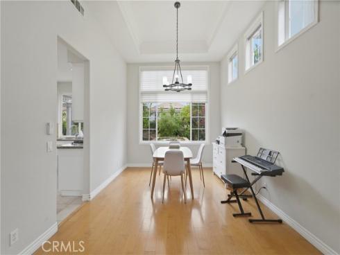 21  Wedgewood  , Irvine, CA