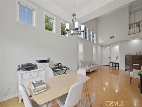 21  Wedgewood  , Irvine, CA