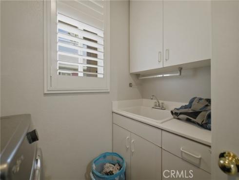 21  Wedgewood  , Irvine, CA