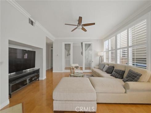 21  Wedgewood  , Irvine, CA