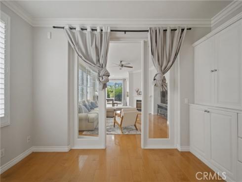 21  Wedgewood  , Irvine, CA