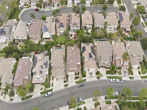 21  Wedgewood  , Irvine, CA