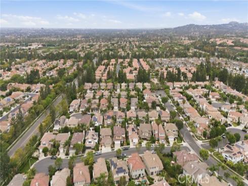 21  Wedgewood  , Irvine, CA