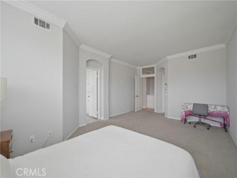 21  Wedgewood  , Irvine, CA