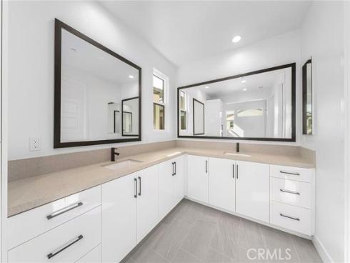 100  Draw  , Irvine, CA