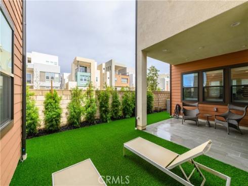 100  Draw  , Irvine, CA