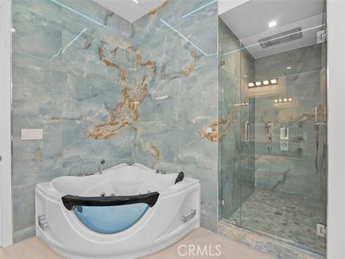 64  Mann  , Irvine, CA