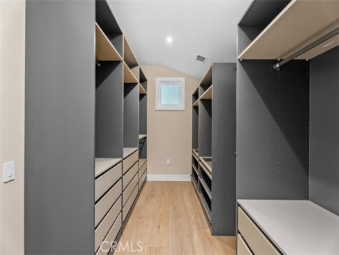 64  Mann  , Irvine, CA