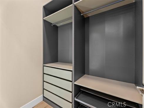 64  Mann  , Irvine, CA