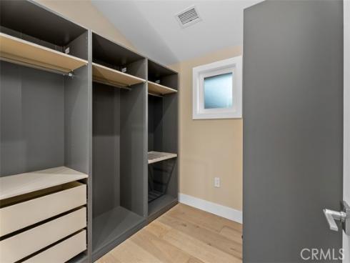 64  Mann  , Irvine, CA