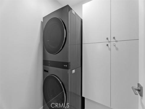 64  Mann  , Irvine, CA