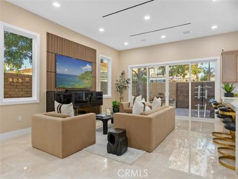 64  Mann  , Irvine, CA