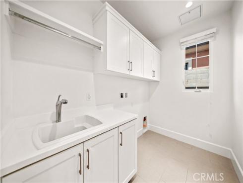 111  Donati  , Irvine, CA