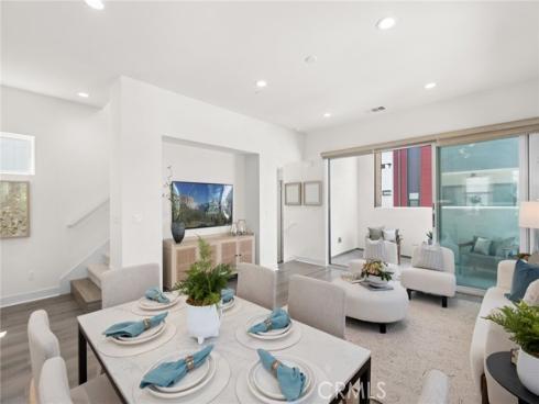 375  Novel  , Irvine, CA