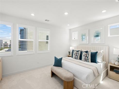 375  Novel  , Irvine, CA