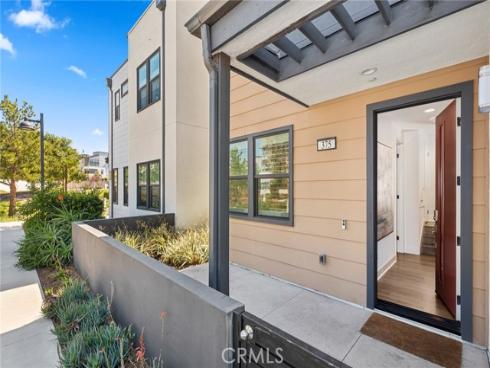 375  Novel  , Irvine, CA