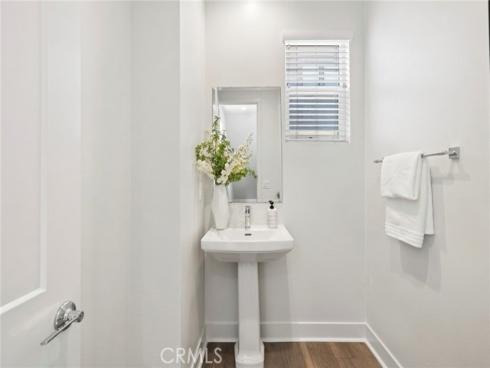 375  Novel  , Irvine, CA