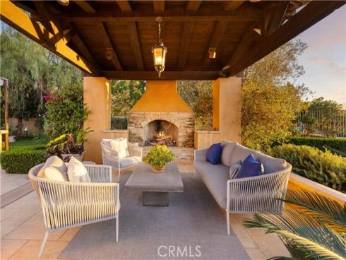 51  Echo  , Irvine, CA