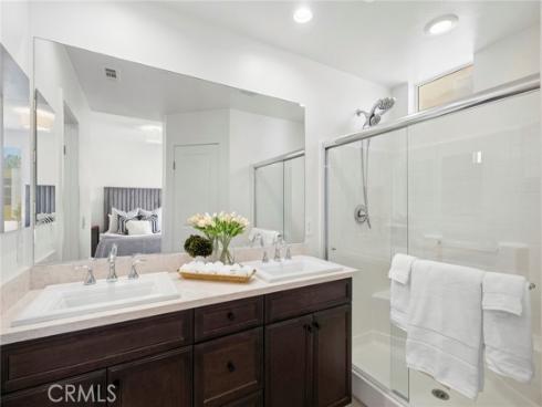 555  Rockefeller  , Irvine, CA