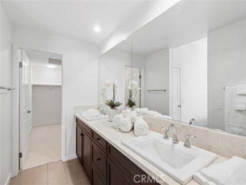 555  Rockefeller  , Irvine, CA