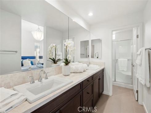 555  Rockefeller  , Irvine, CA