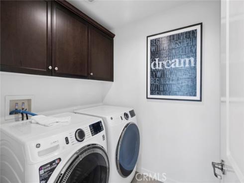 555  Rockefeller  , Irvine, CA