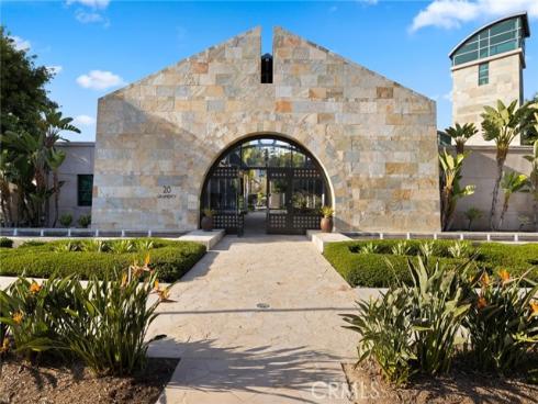 555  Rockefeller  , Irvine, CA