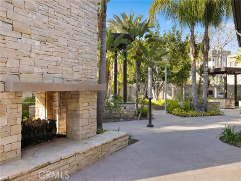 555  Rockefeller  , Irvine, CA