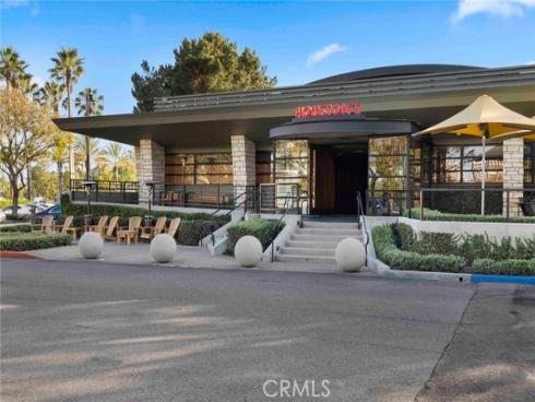 555  Rockefeller  , Irvine, CA