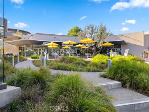 555  Rockefeller  , Irvine, CA