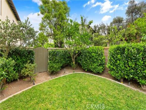 26  View Terrace  , Irvine, CA