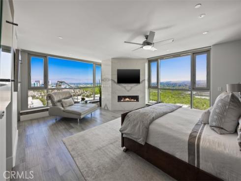 8155  Scholarship  , Irvine, CA