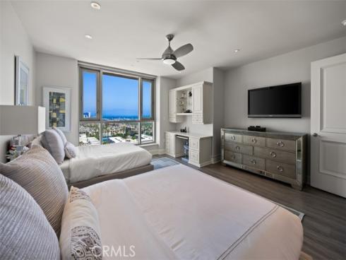 8155  Scholarship  , Irvine, CA