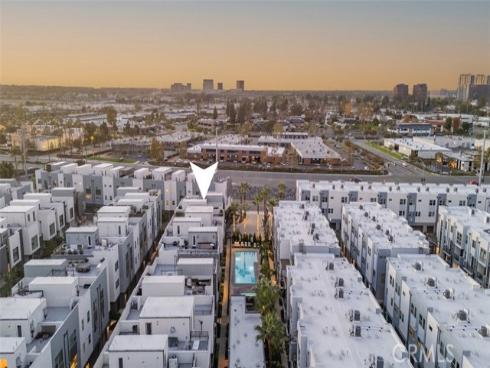 203  Placemark  , Irvine, CA