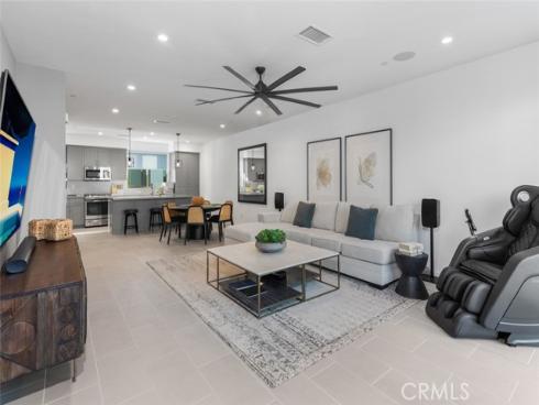 203  Placemark  , Irvine, CA