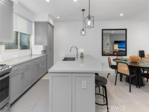 203  Placemark  , Irvine, CA