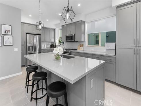 203  Placemark  , Irvine, CA