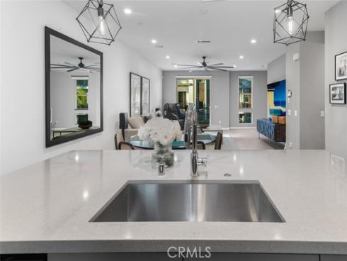 203  Placemark  , Irvine, CA