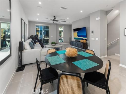 203  Placemark  , Irvine, CA