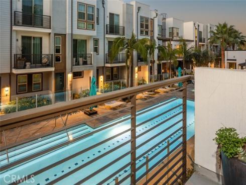 203  Placemark  , Irvine, CA