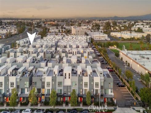 203  Placemark  , Irvine, CA