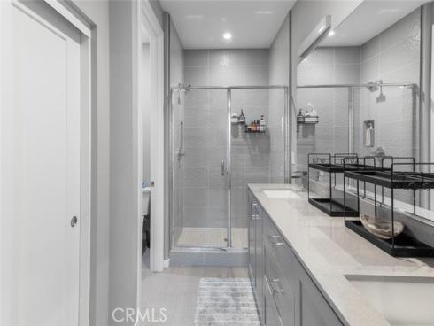 203  Placemark  , Irvine, CA