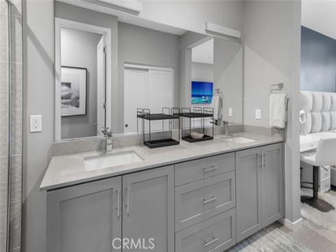 203  Placemark  , Irvine, CA