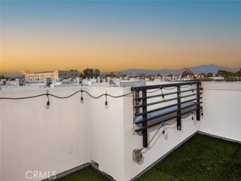 203  Placemark  , Irvine, CA